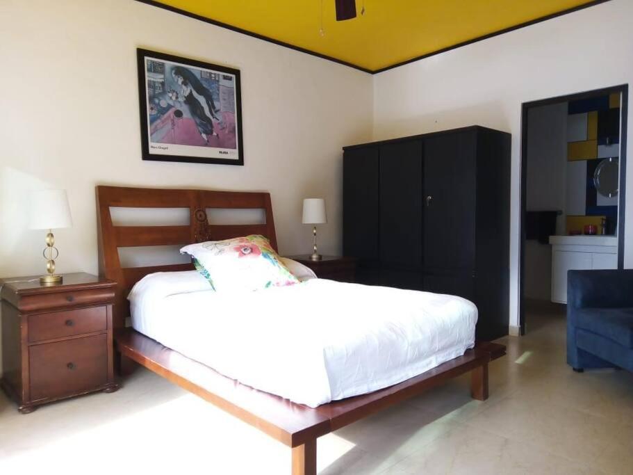 Casa Azul En La Orilla Del Lago Tequesquitengo Exterior foto