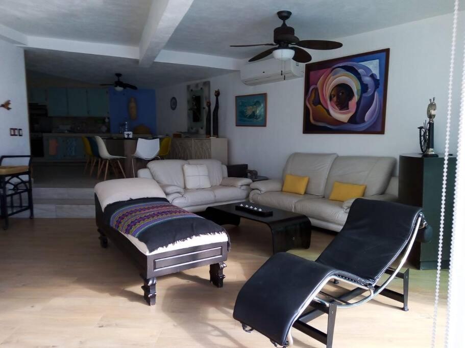 Casa Azul En La Orilla Del Lago Tequesquitengo Exterior foto