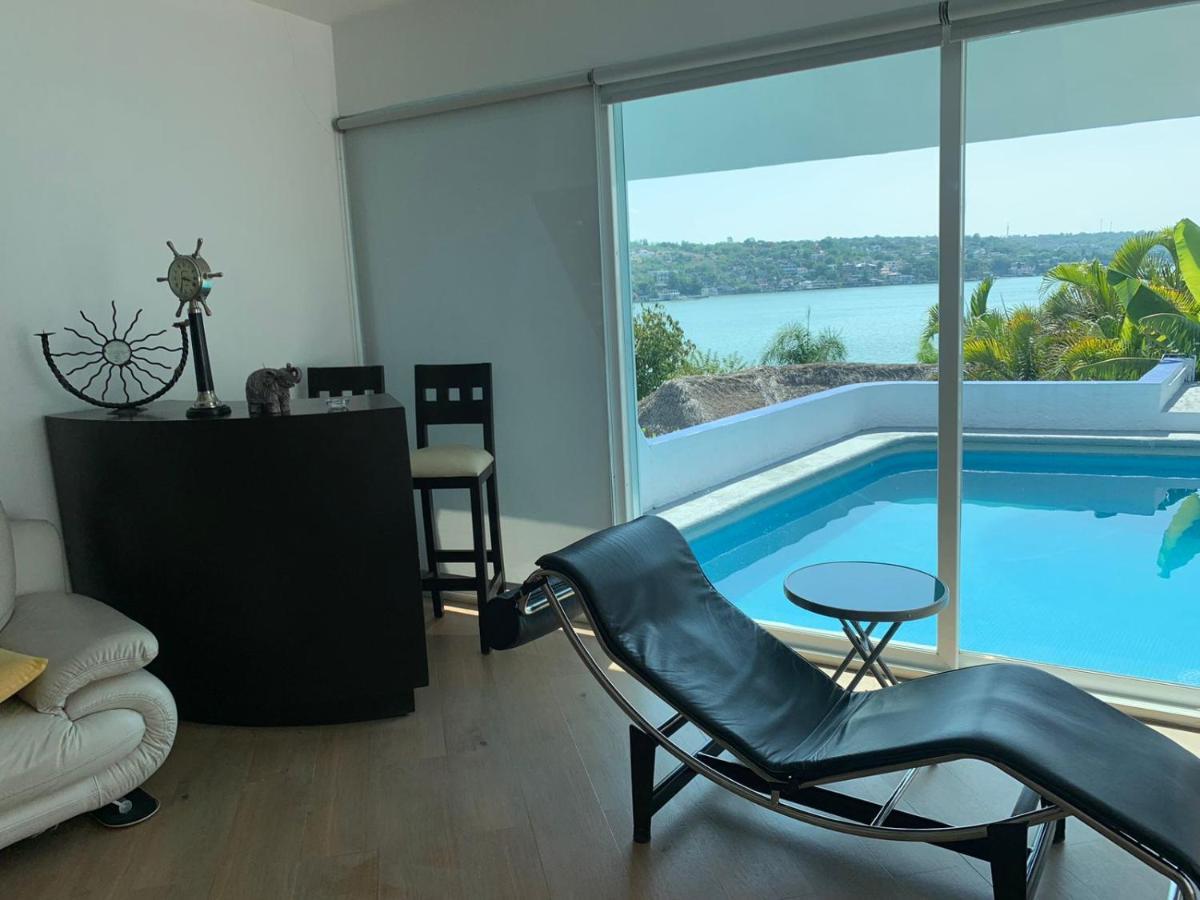 Casa Azul En La Orilla Del Lago Tequesquitengo Exterior foto